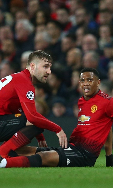 Man United forwards Martial, Lingard out for 2-3 weeks